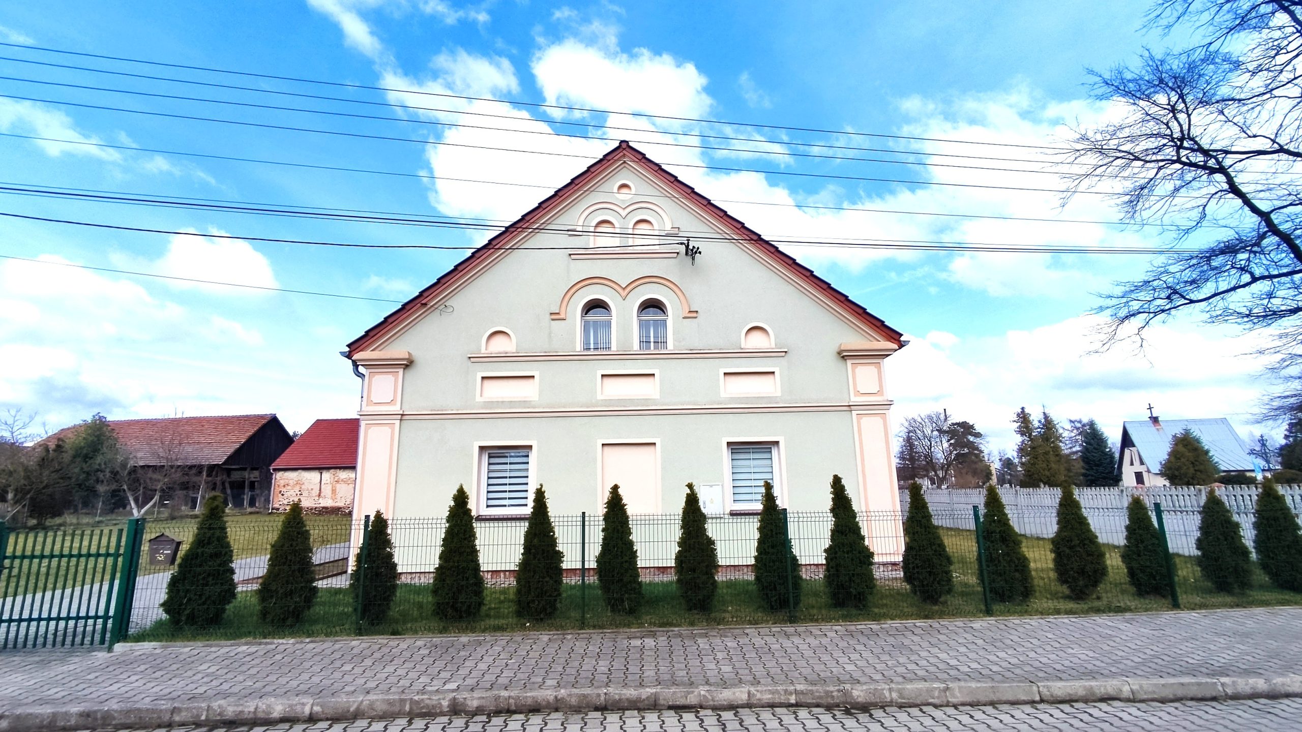 Domy na Sprzedaż