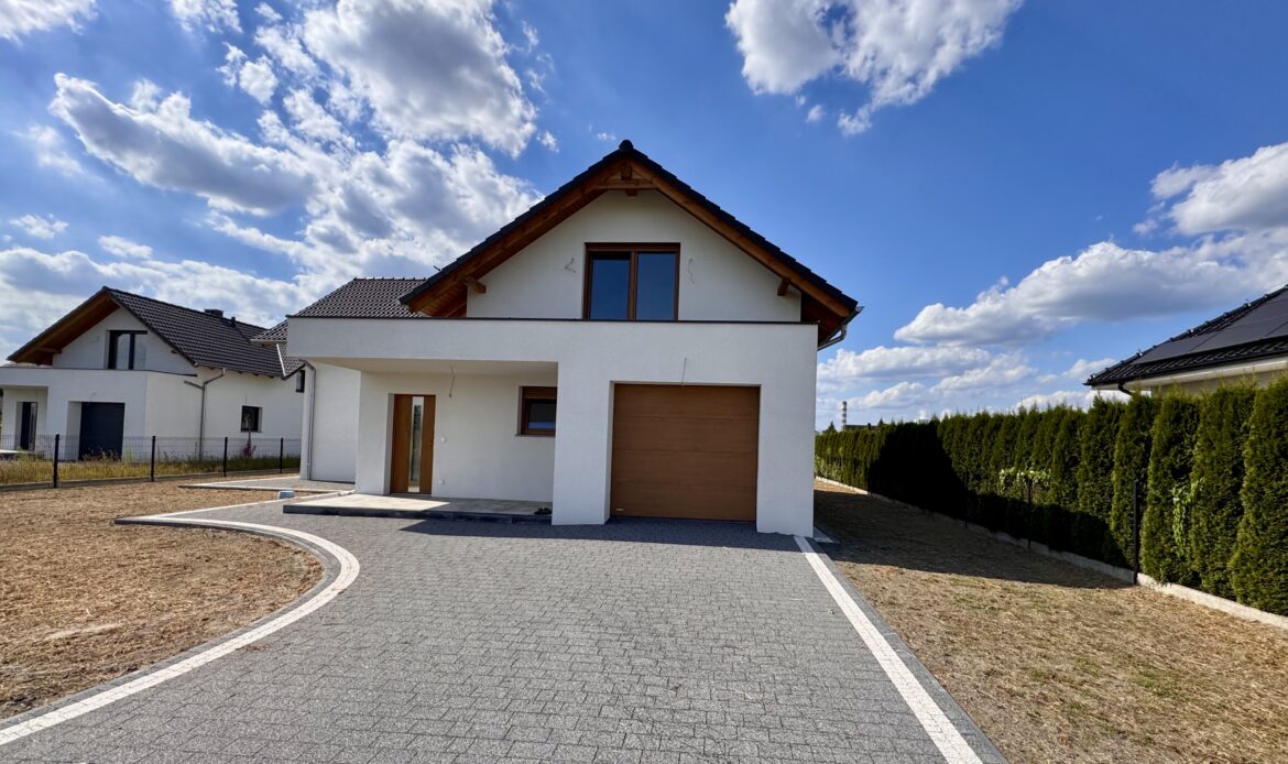 Dom na sprzedaż | 5 pokoi | 201,66 m2 | Opole – Czarnowąsy